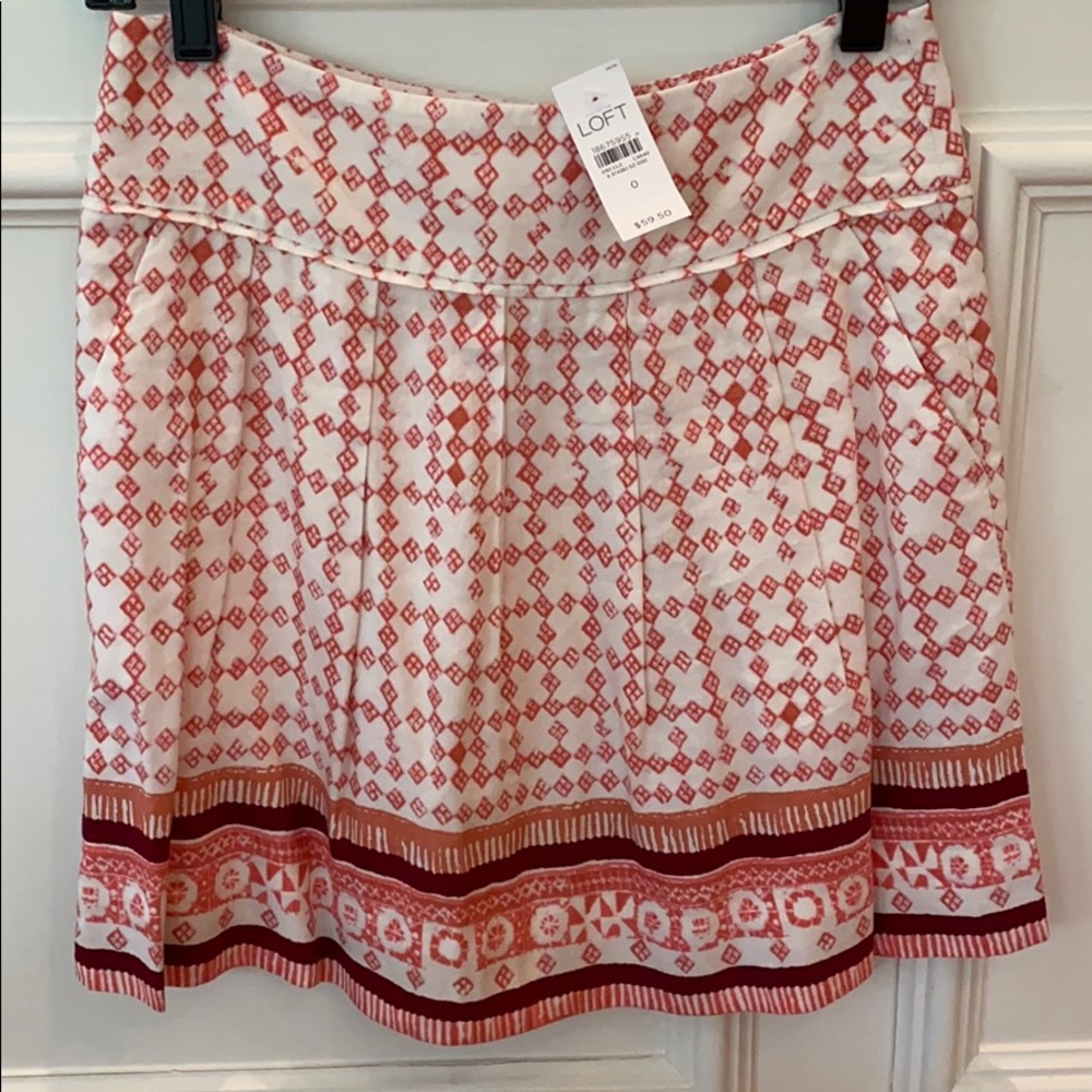 NWT LOFT Skirt with pockets, size 0